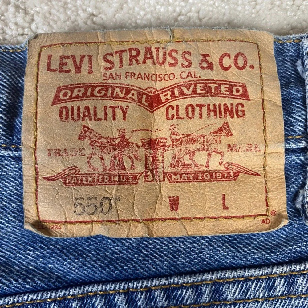 Levi's 550 Jeans Mens 48x29 Big & Tall Blue Relaxed Fit 100% Cotton Denim